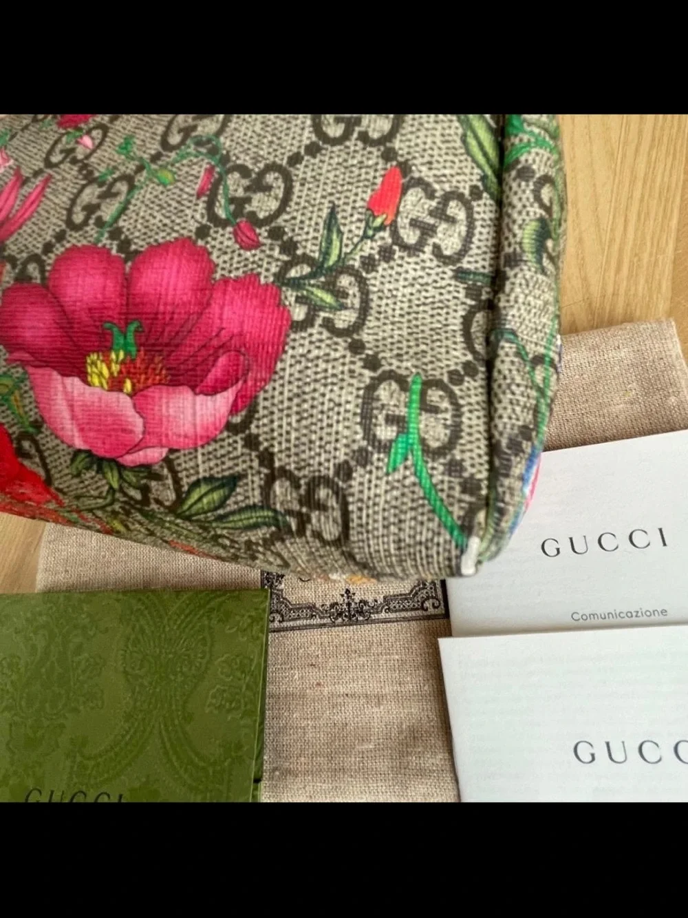 Gucci Floral GG Supreme Cosmetic Pouch - Brown with Multicolor Blooms